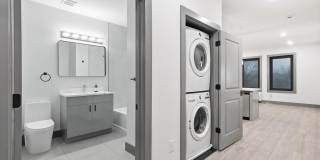 531 32nd Street Gallery 7