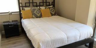 1800 COLLINS AV Gallery 15