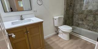Spacious 3 Bedroom House with Attached Garage and Large Yard! Gallery 26