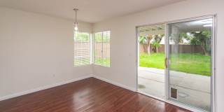 Freshly Painted 2BR/2.5BA Condo with Peak a Boo Ocean View!! Gallery 5