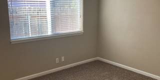 Large 3 Bedroom Home In Enterprise Area Gallery 9