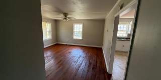 2 Bedroom House near Downtown Raleigh east of Oakwood Gallery 5