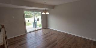 Spacious Southside Duplex Gallery 7