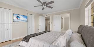 300 Euclid Ave Gallery 12