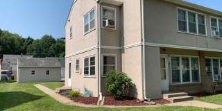 Sunny 2-Bedroom Apartment with Heat Included – Great Location! Gallery 1