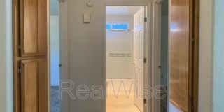 1423 SW Kokanee Ln Gallery 5