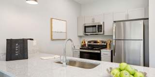 7 at Seven Gallery 15