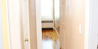 24 Quincy St Gallery 4