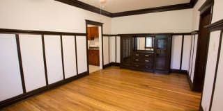 4859 S. Champlain Avenue Gallery 8