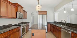 Stunning Craftsman Home by the Golf Course Gallery 22