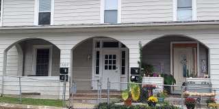 607 Winthrop Gallery 1