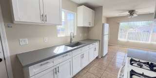 Newly Remodeled 3 bed/2 bath Home - Fully Gated! Gallery 6