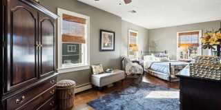 512 Lincoln Avenue Gallery 21