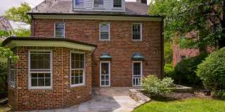 Charming & Spacious Colonial in N Cleveland Park w/Park-Like Rear Garden & Detached Garage Gallery 14