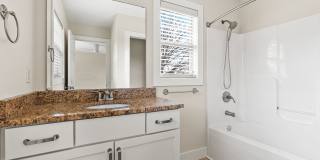 House in Kenilworth - Beautifully Refreshed! Gallery 26