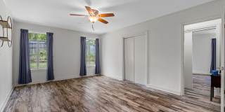 UPDATED MID-CENTURY MODERN HOME WITH SPECIAL CHARACTER Gallery 15