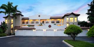 Luxury Condo for Rent Gallery 14