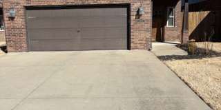 BEAUTIFUL HOME IN GREAT LOCATION! Gallery 1