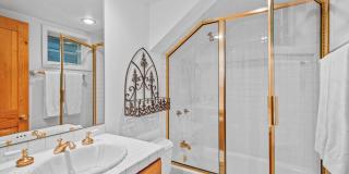 66 Alpine Court Gallery 32