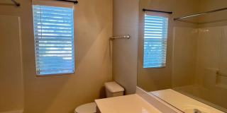 Unfurnished, 1-year long-term rental Gallery 9