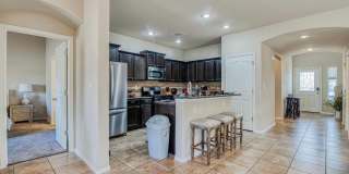 Westside area for Short or Long Term Rental (Completely Furnished) Beautiful 3 bed/2.5 baths plus Office space Gallery 25