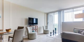 The Glen View Gallery 7