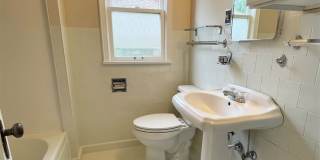 4bd/2ba Seattle Home Gallery 17