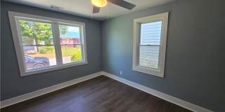 1606 Reynolds Street Gallery 8