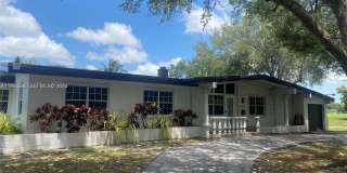 700 Curtiss Pkwy Gallery 1