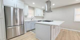 424 N Market Avenue Gallery 7