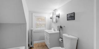 989 Union Street Gallery 41