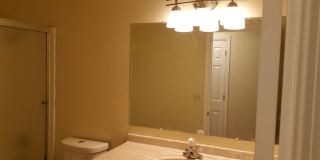 Beautiful 3 Bedroom, 2 bathroom House in Great Quiet Neighborhood. Gallery 24