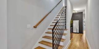 Gorgeous FULLY FURNISHED Home Just Off Charlotte Ave. Gallery 43