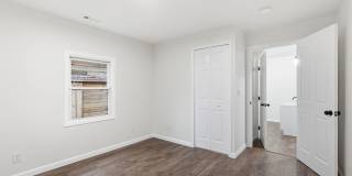 Fully Updated 2-Bed with Modern Finishes Gallery 27