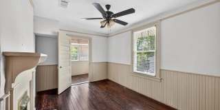 Ideal for Medical Professionals & Students – Spacious 5BR Near Downtown Gallery 31