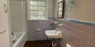 78704 - SUPER LOCATION !  SFH   FREE RENT :  1 OR 2 YR LEASE w/ qualified app- CALL FOR DETAILS Gallery 11