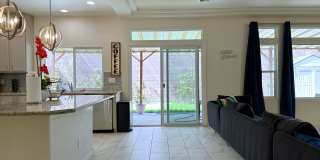 4Bdrm/2.5bath Single Family Home - Fully Furnished Gallery 5