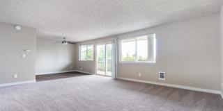 The Courtyard Apartment Homes Gallery 27