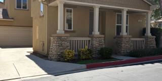Location, Comfort & Space — 60 Crocus Has It All! Beautiful 3 bedroom, 2.5 bathroom  Redlands Home in Desirable Neighborhood! Gallery 3