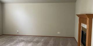 Quiet Peaceful 3 bedroom 2 bath Single Level home located in Central Point Gallery 19