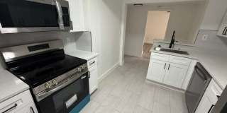 Remodeled 3/2 Childs Park Available Now ! Ask about move in specials! Gallery 14