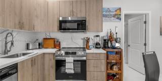 1430 NE 11th St Gallery 1