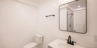 711 W THOMPSON Street Gallery 14