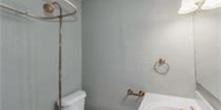 2710 Holmes St - 3S Gallery 20