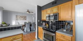 5510 Waterman Boulevard Gallery 23