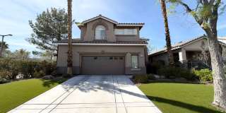 Wonderful corner lot home features 4 bedrooms and 3 full bathrooms Gallery 1