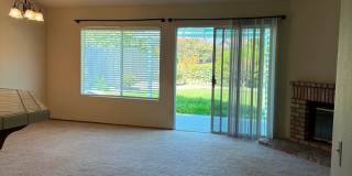 Rare 3 Bed / 2 Bath with Huge Backyard! Gallery 8