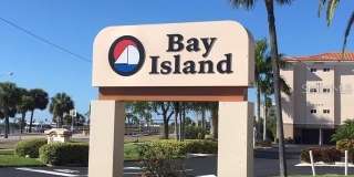 7405 BAY ISLAND DRIVE S Gallery 1