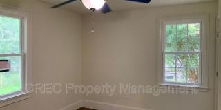 711 Locust Street Gallery 12