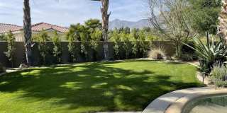 60189 Poinsettia Place Gallery 3